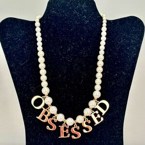 “OBSESSED” pearl necklace
